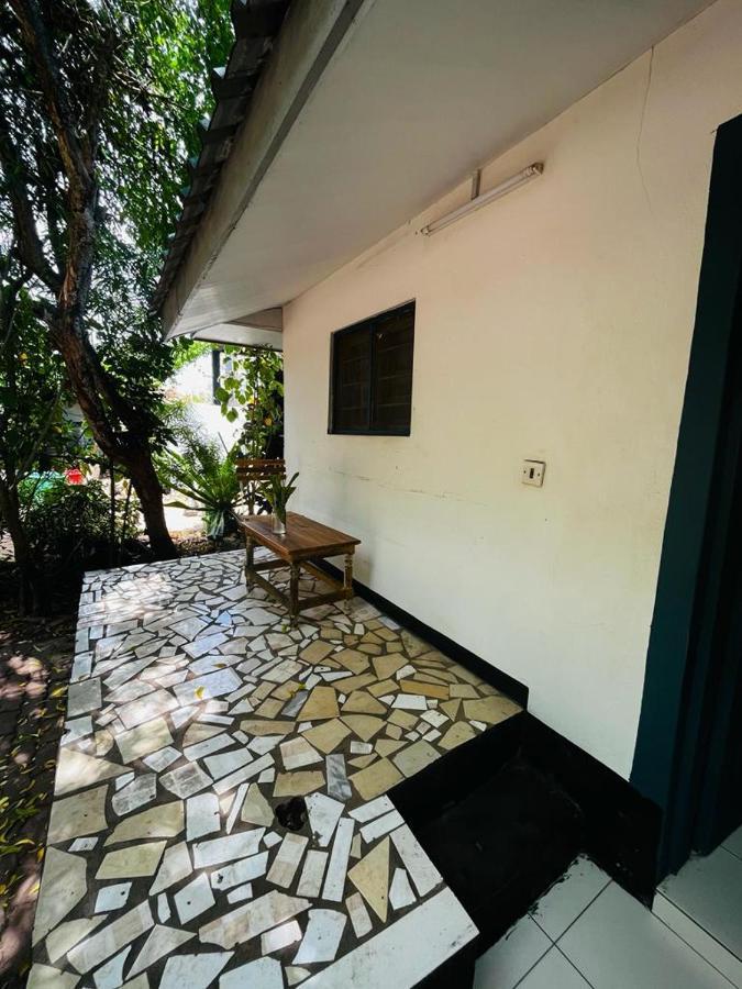 Triniti Oysterbay Dar es Salaam Exterior foto